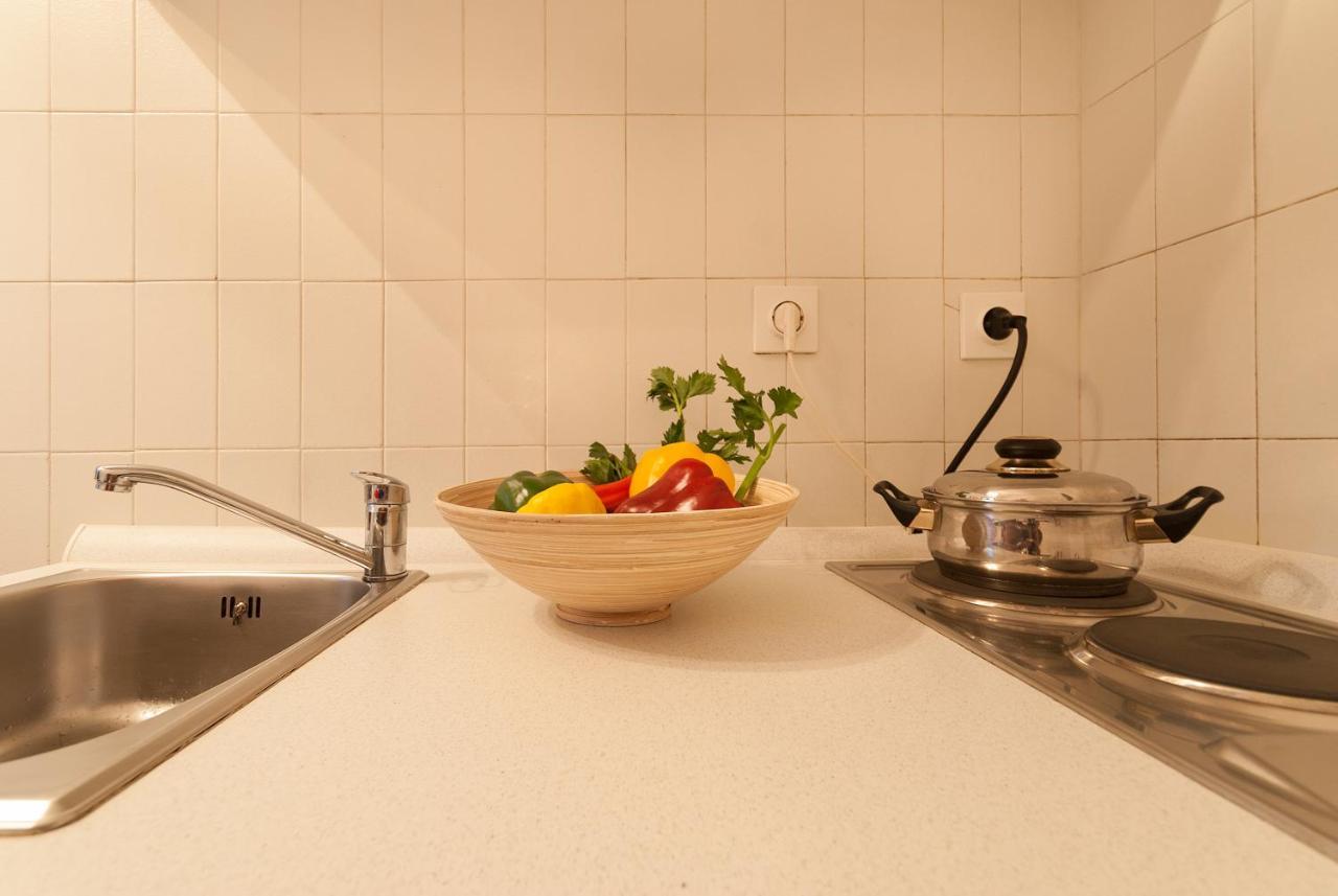 Weis Apartments ロヴィニ 部屋 写真