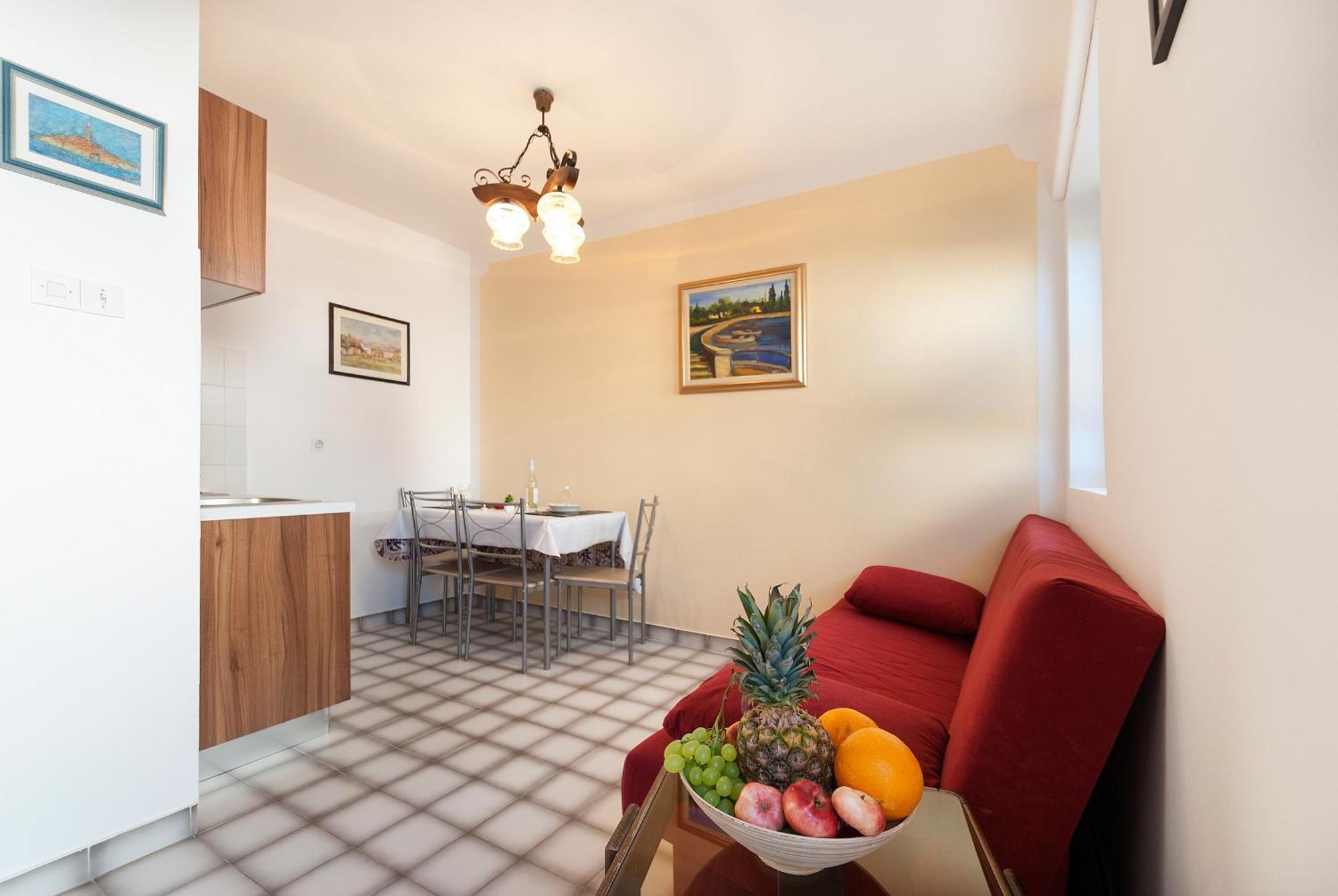Weis Apartments ロヴィニ 部屋 写真